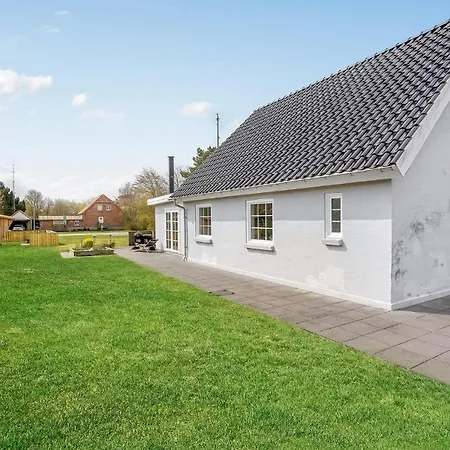 Glesborg With A Fireplace 7 *